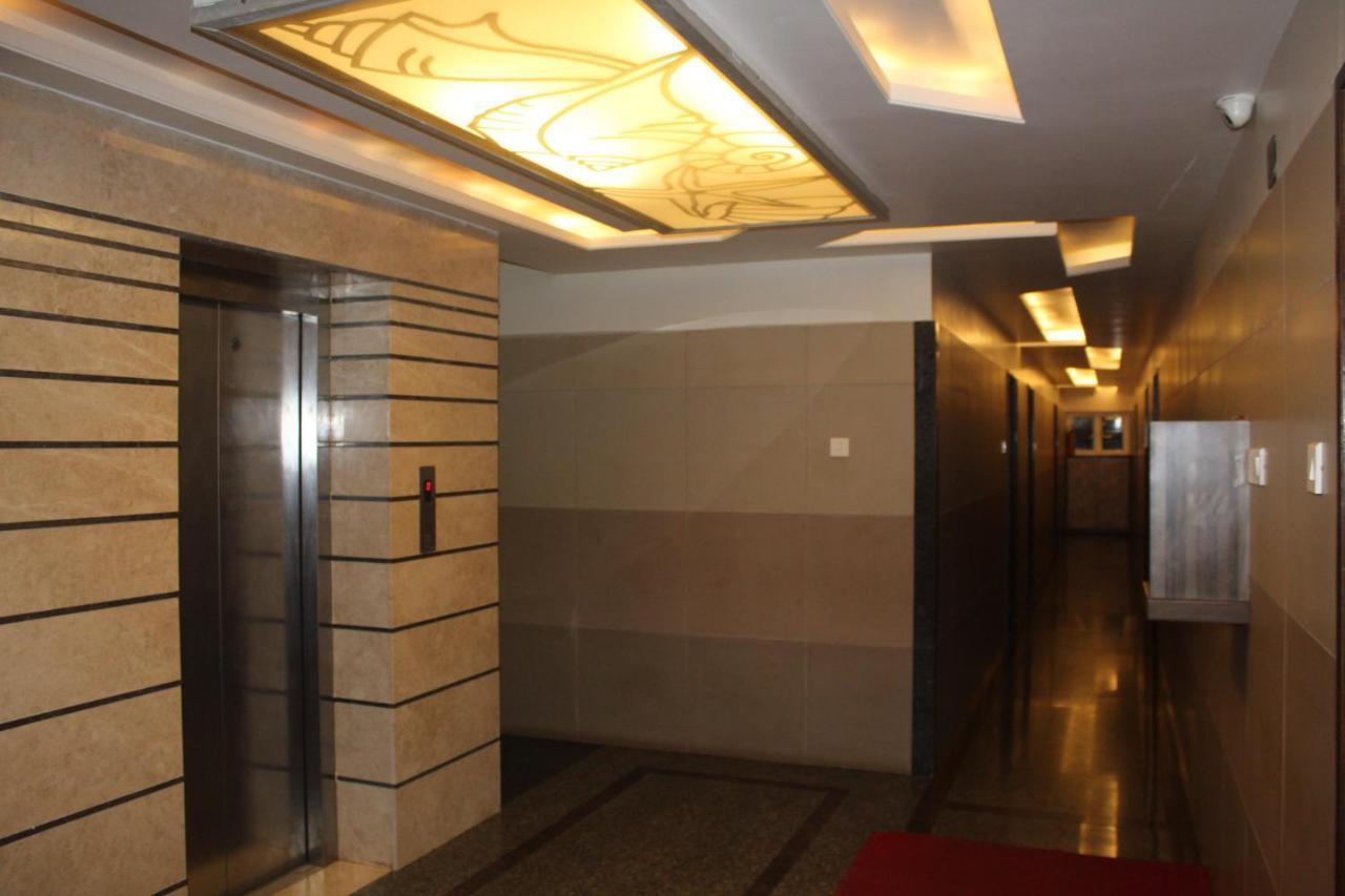 Annai In Saravana Bhavan Fine Stay And Restaurant Velanganni Εξωτερικό φωτογραφία