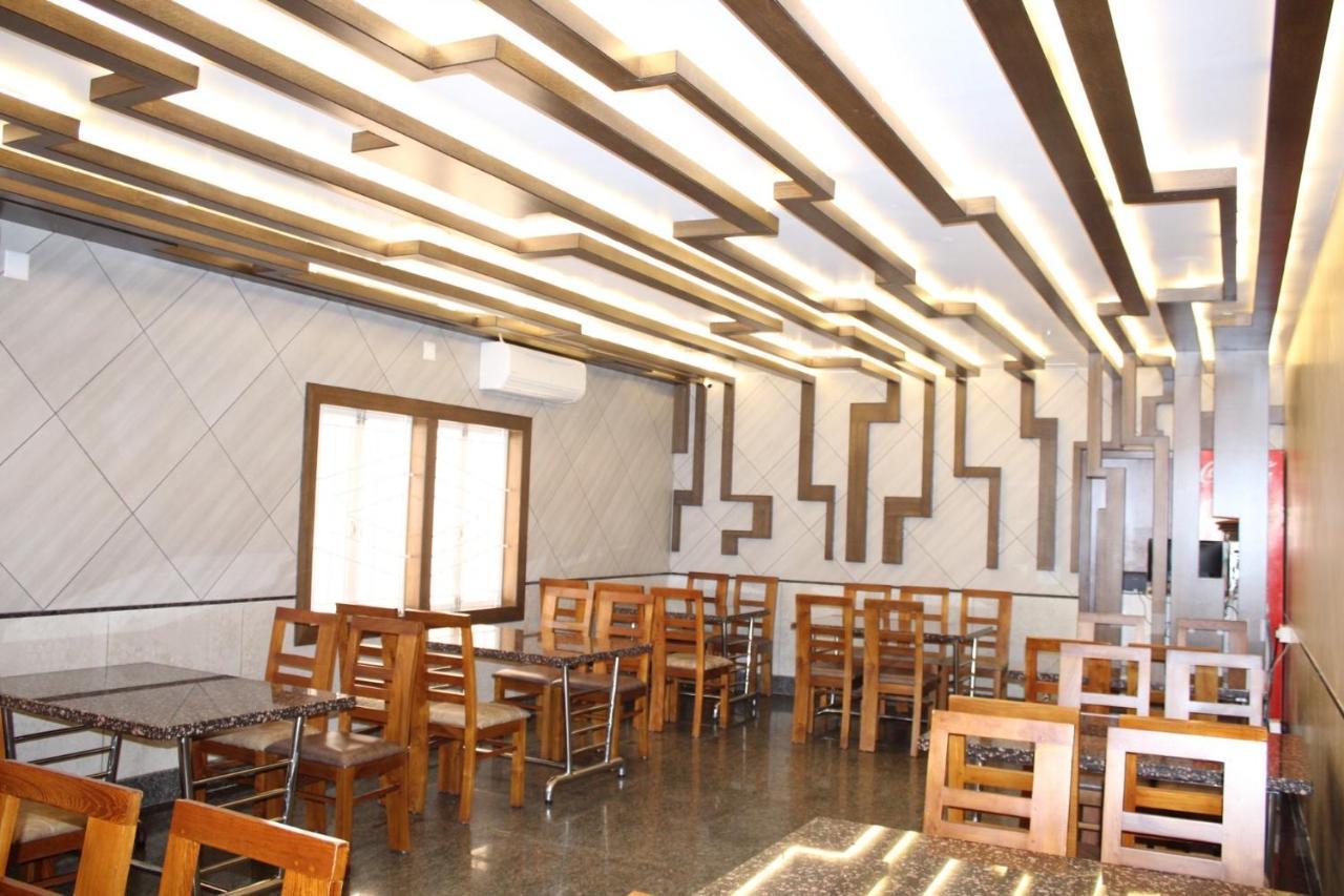 Annai In Saravana Bhavan Fine Stay And Restaurant Velanganni Εξωτερικό φωτογραφία