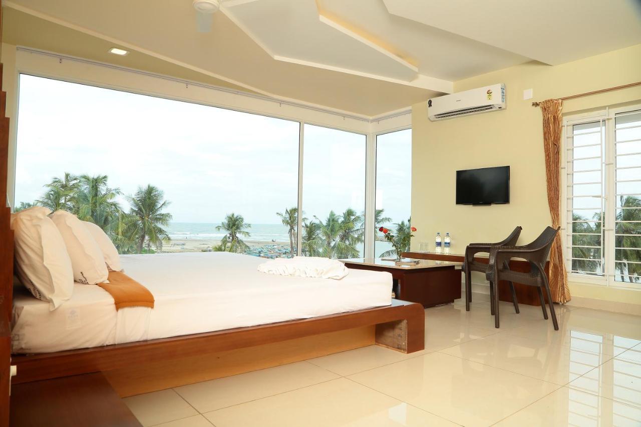 Annai In Saravana Bhavan Fine Stay And Restaurant Velanganni Εξωτερικό φωτογραφία