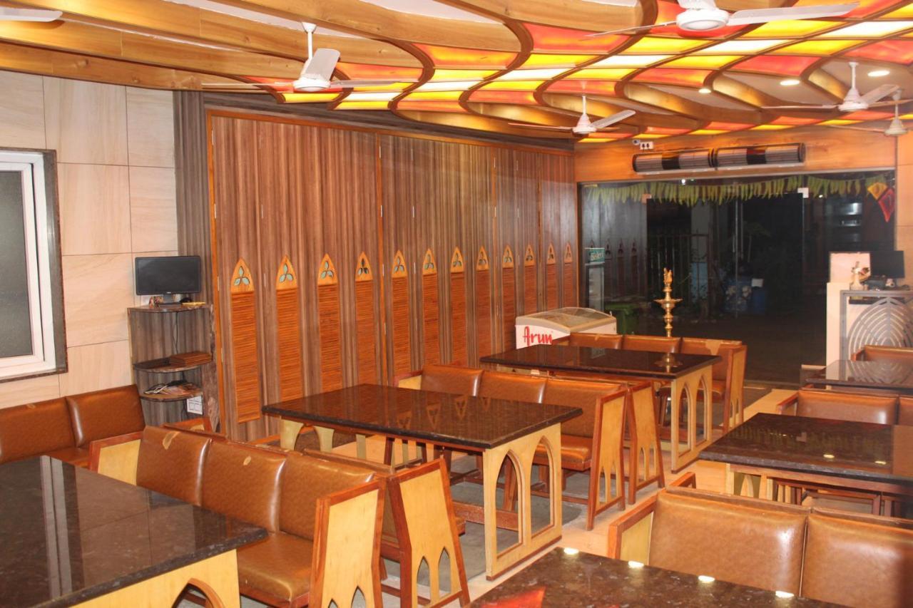 Annai In Saravana Bhavan Fine Stay And Restaurant Velanganni Εξωτερικό φωτογραφία